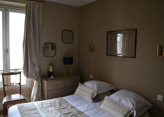 Hotel Nouvel Paris