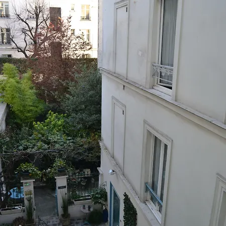 Nouvel Отель 3*